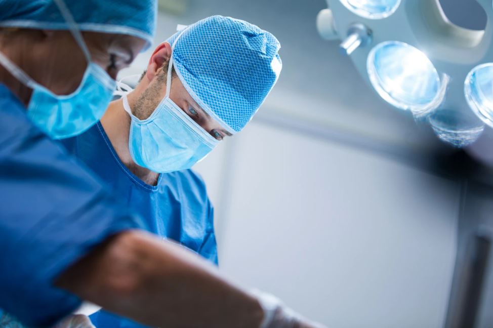 Hekim Hakları Avukatı İzmir | Tıp Hukuku ve Doktor Hakları